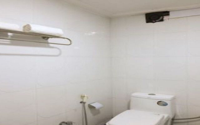 OYO Flagship 42122 Hotel Rahul