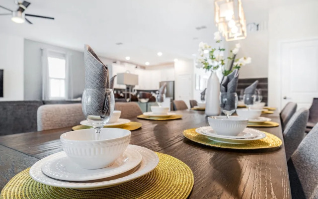 Family Reunion 10br Villa Pool/spa Near Disney!