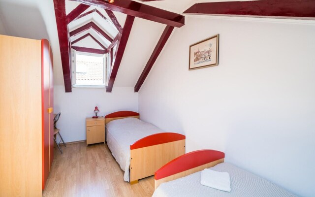 Amazing Home in Slano With 5 Bedrooms and Wifi