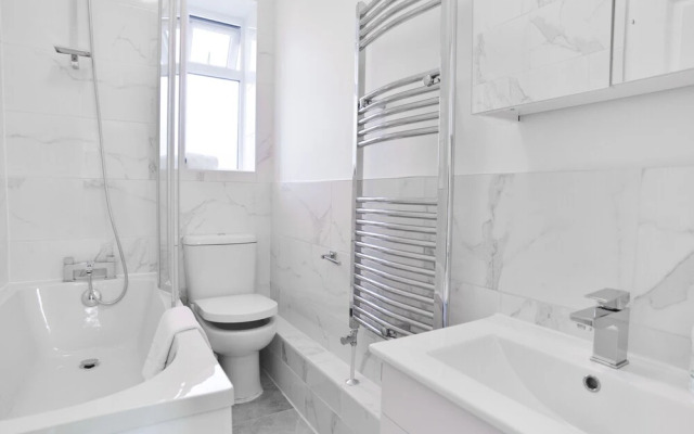 Studio Apartment In Euston
