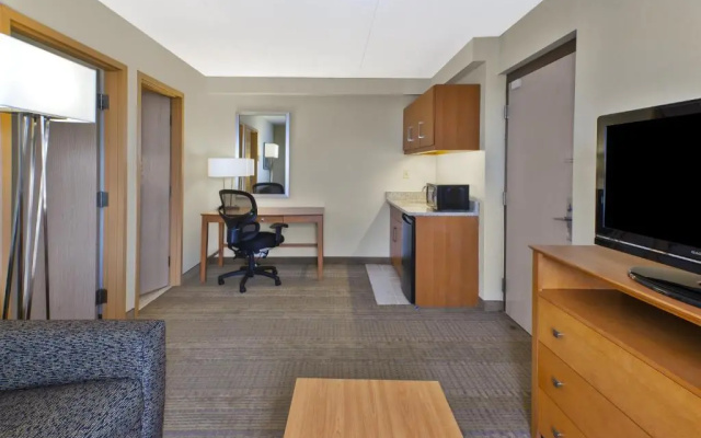 Holiday Inn & Suites Bolingbrook by IHG
