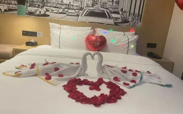 City Comfort Inn Hotel (Chongqing technology and business university)