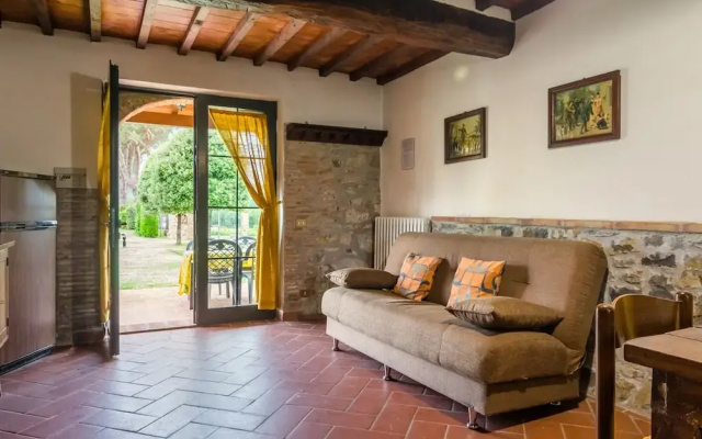 Farmhouse With Pool View