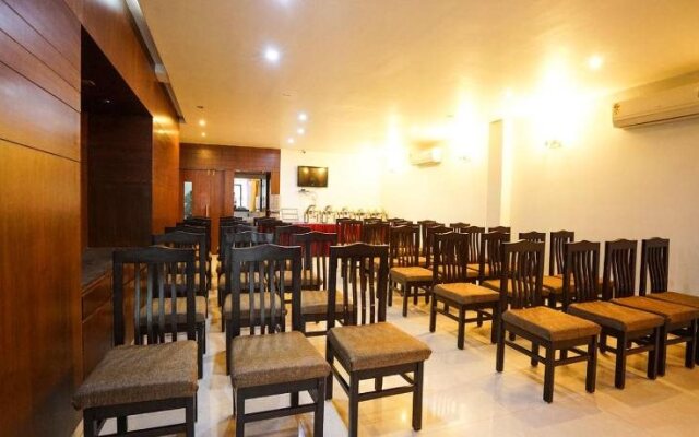 Hotel Aarya Inn