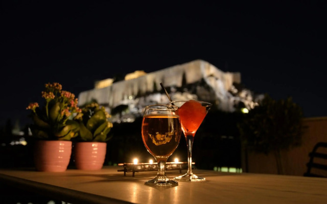 Byron Hotel