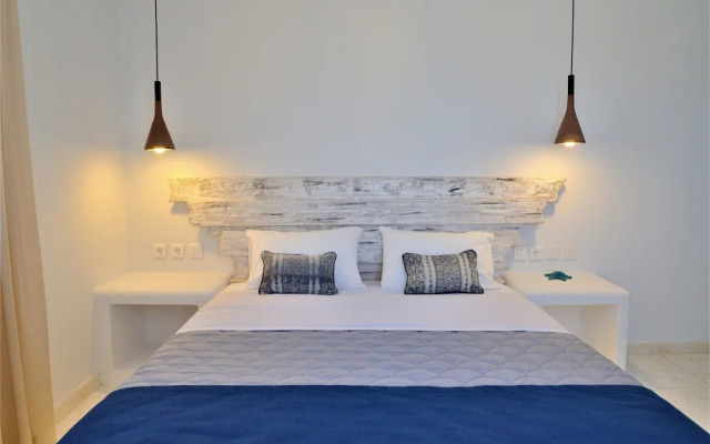 Moraitis Studios Dioni Lux Inn