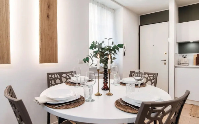 Rafael White Home