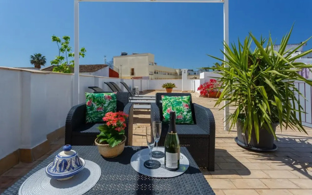 San Lucas Palace Surthy Apartments