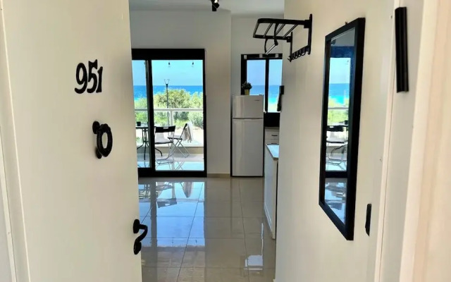 Gugel Waves Apartments HaAliya 75