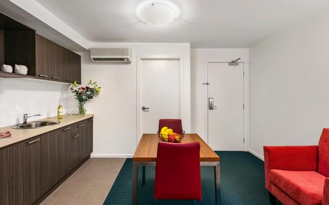 Melbourne Carlton Central Apartment Hotel