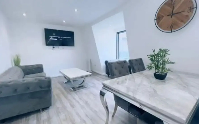 Stylish Retreat in Central Liverpool