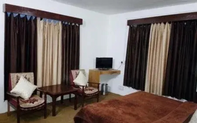 Retro Valley Camping Resort by OYO Rooms