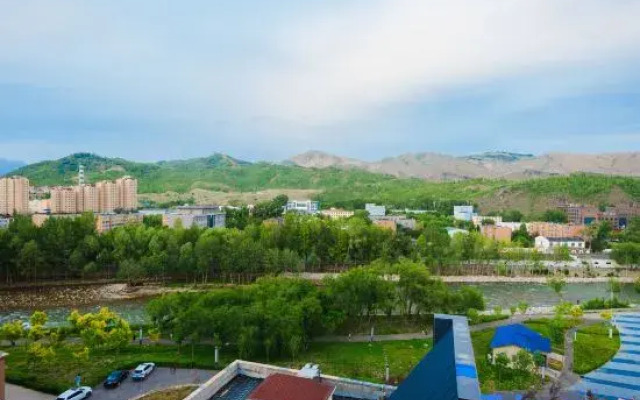 Altay Royal Garden Hotel