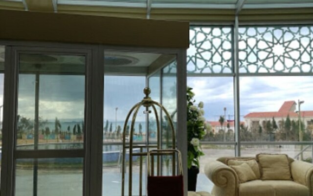 Al Mansour Palace
