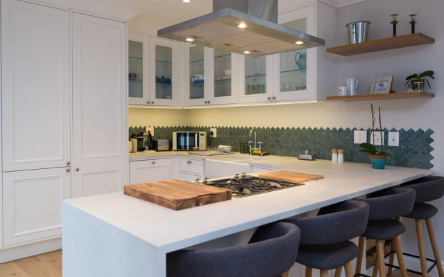 Duncan Road 38 - Adults Only