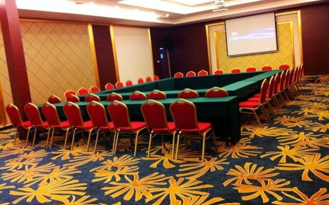 Huamao Hotel