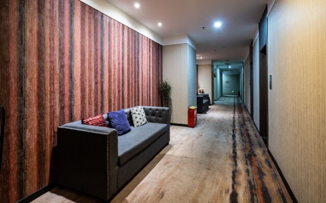 Chongqing Alvin Hotel