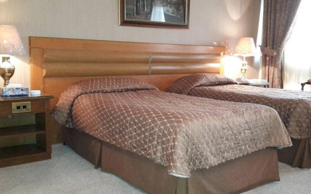 New Park Hotel