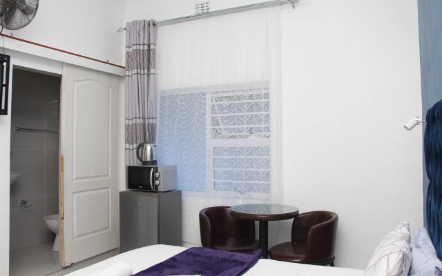 The White House Lodge