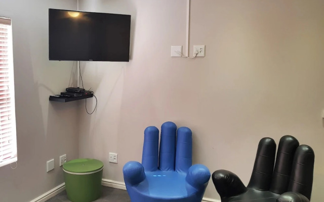 Seasons of Serenity, Langebaan 8-sleeper