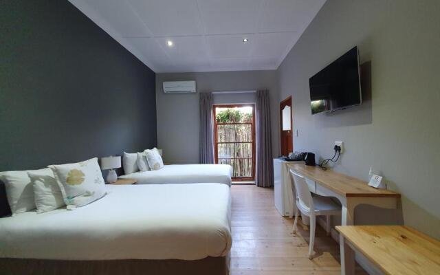 Two Fat Owls Guesthouse