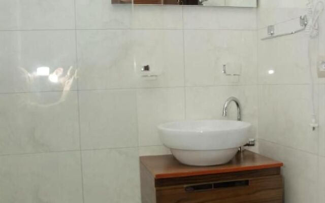 Fishta Hotel