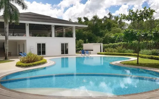Aguba's at Pontefino Prime Residences