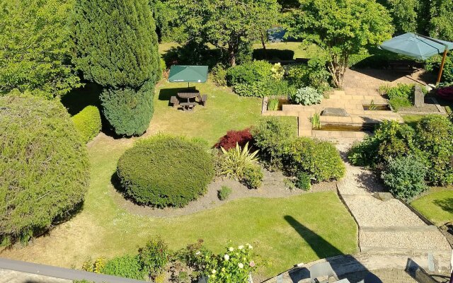 Parklands Hotel