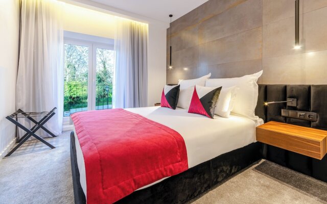 2M Boutique Hotel