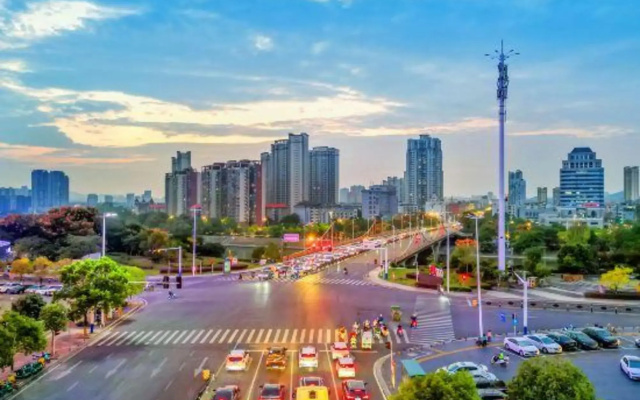 Yijia Chain Hotel (Yichun High-speed Railway Station Branch