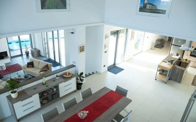 Villa Lavanda in Kriz Sezana With Private Swimpool