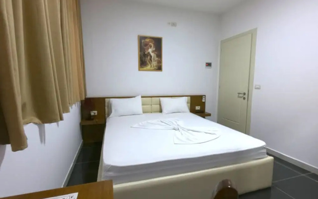 Bobi Hotel