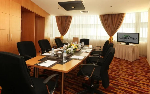 Holiday Villa  And Residence City Centre Doha