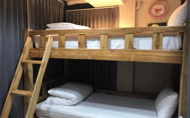 Sleep Walker Poshtel - Hostel