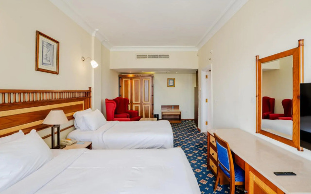 Om Kolthoom Hotel & Tower