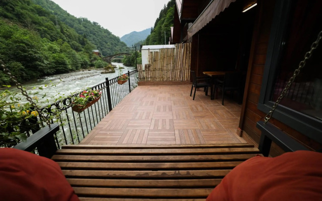 Tuva Villa's