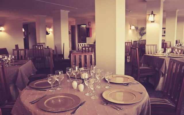 Hotel Presidente by NASS