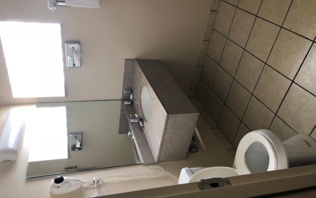 Regal Inn - Chicago O'Hare Airport