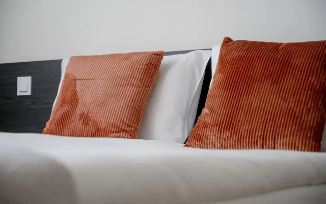 Nad Rzeką & Parking by Renters Prestige