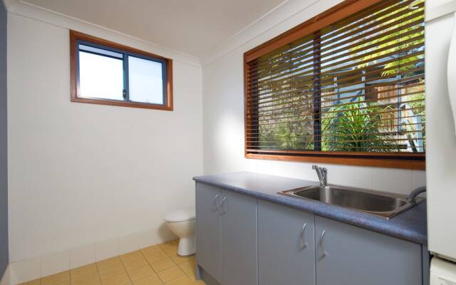 Baggies on Dutchies, 9 Burbong Street