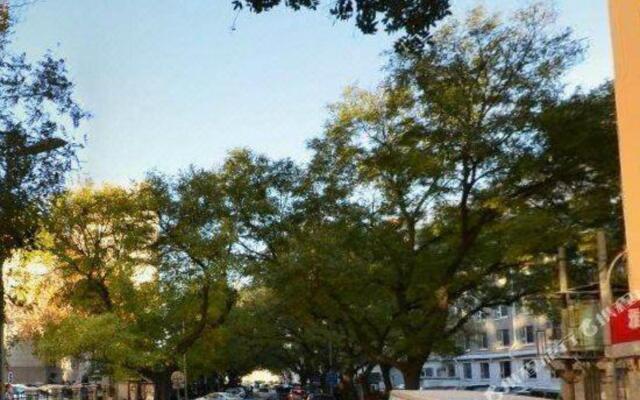 Joy Inn & Suites (Beijing Chongwenmen)