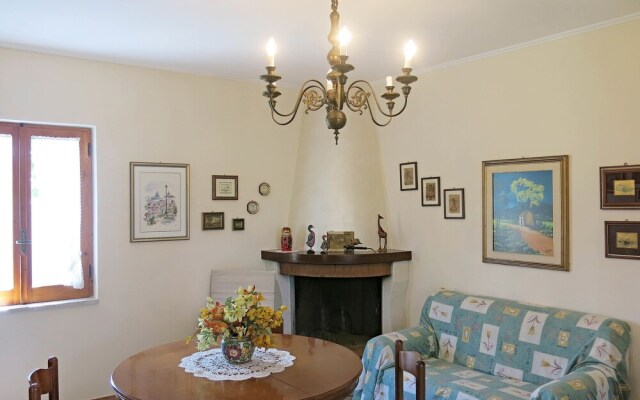 Dolly - con giardino a 250 mt dal mare