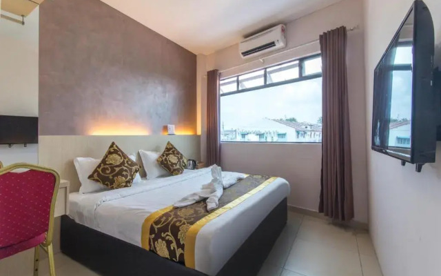 Top Garden Hotel