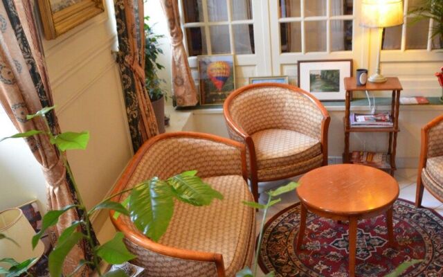 Châteaux Demeures Hôtels     Le Cheval Noir