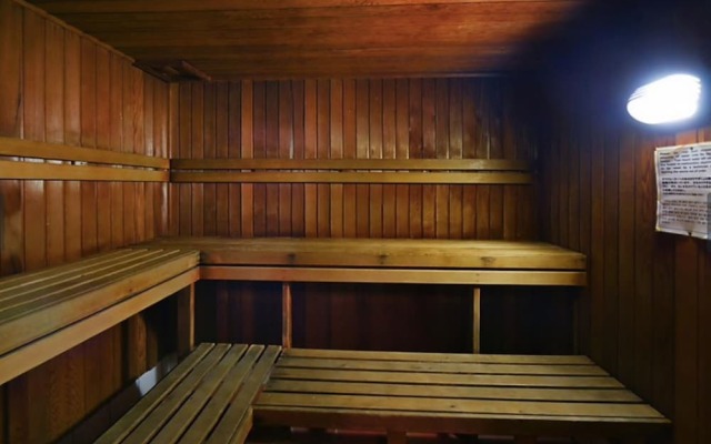 Heart of Surfers Paradise, 2BR Apt