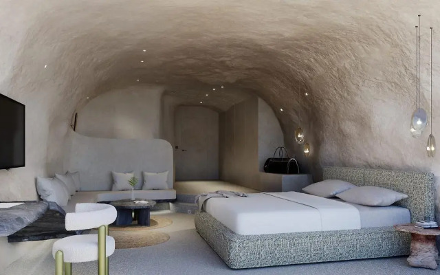 One of One Hotel
