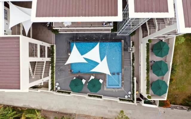 Rovira Suites