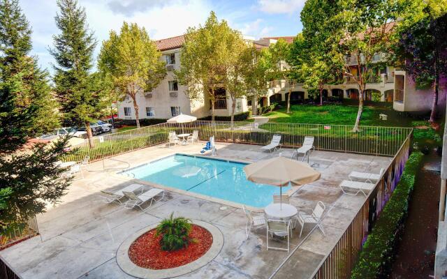 Inn At Rohnert Park