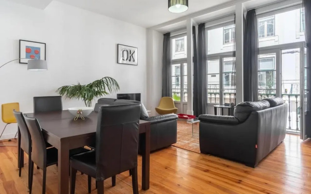 LV Premier Baixa FI Central Balcony Space AC