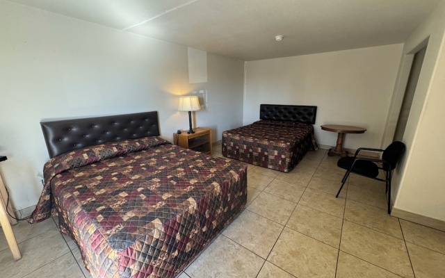 Airport Motel
